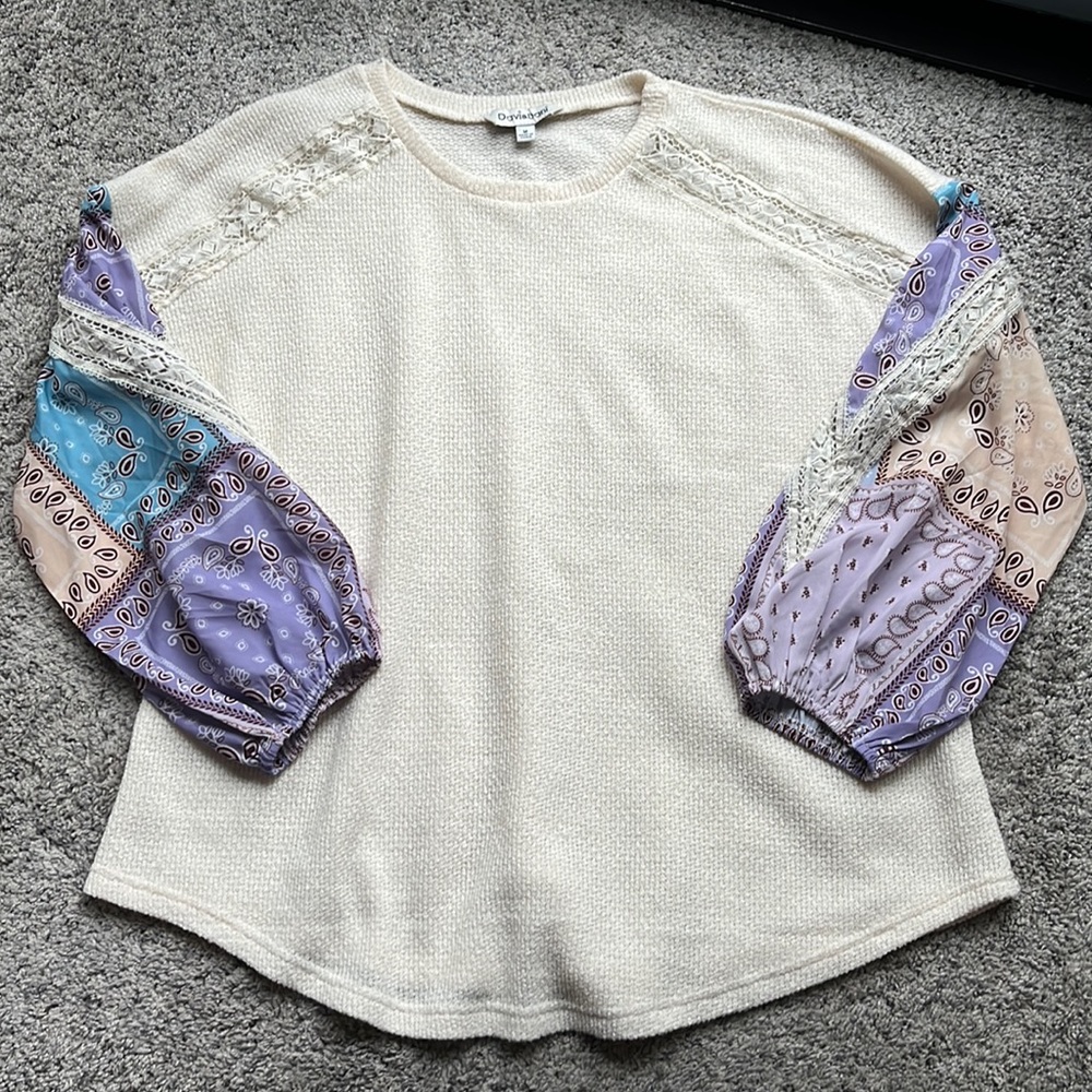Davi & Dani peasant sweater/blouse